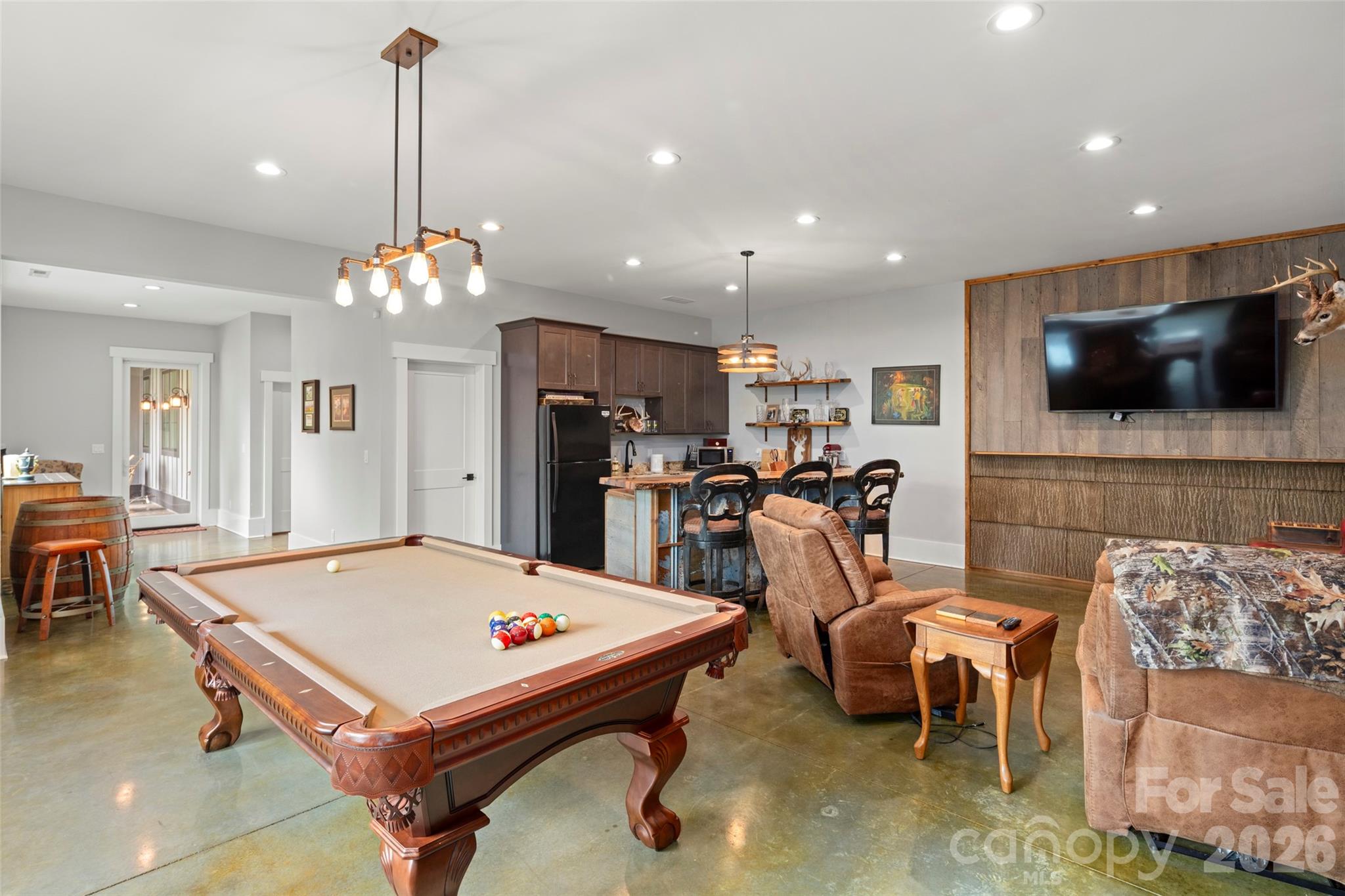 231 Tower Circle Hendersonville NC 28739