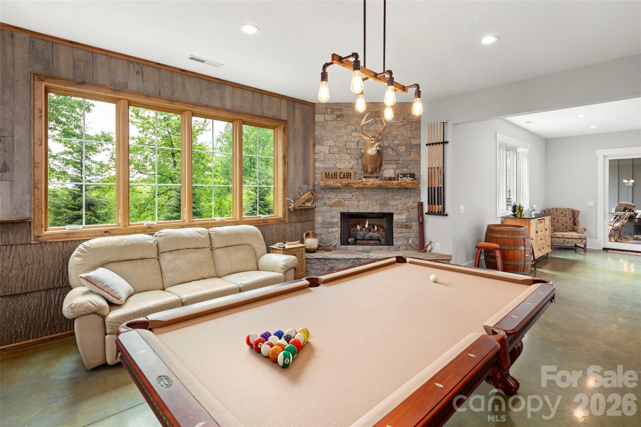 231 Tower Circle Hendersonville NC 28739
