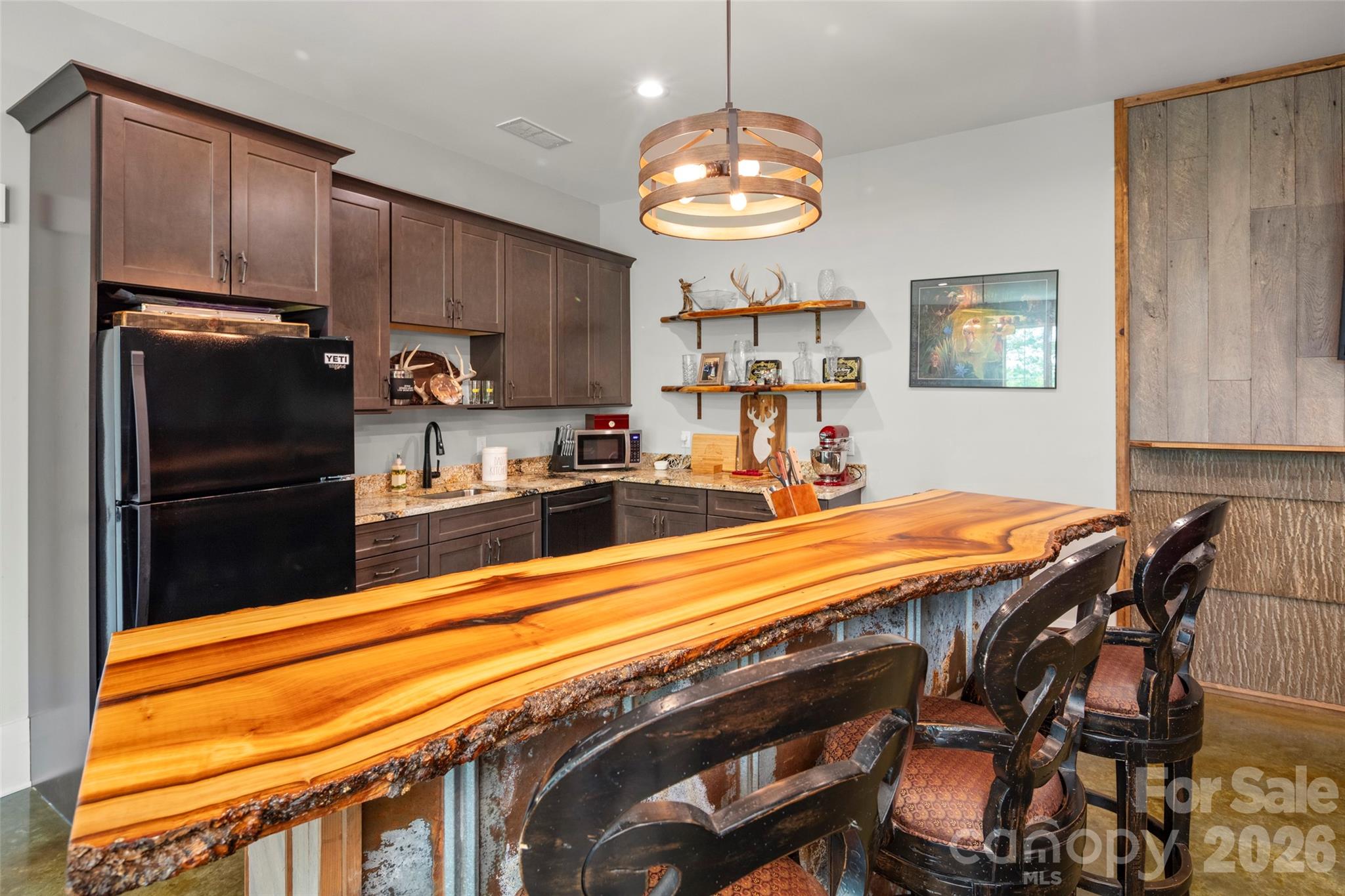 231 Tower Circle Hendersonville NC 28739