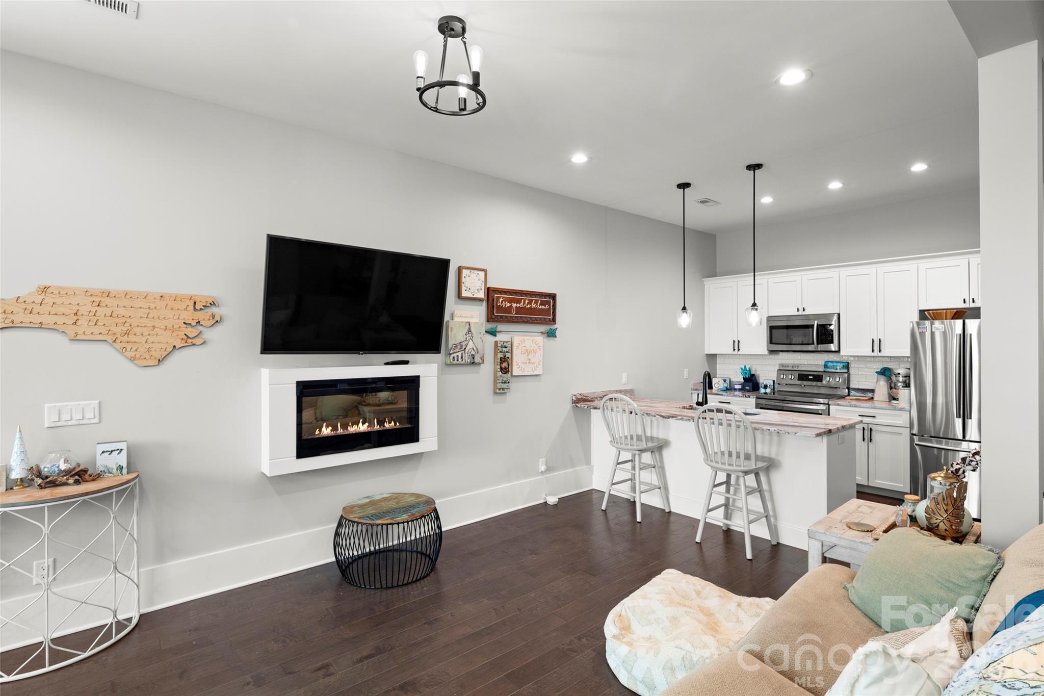 231 Tower Circle Hendersonville NC 28739