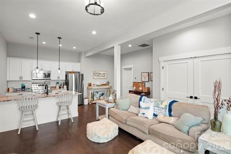 231 Tower Circle Hendersonville NC 28739