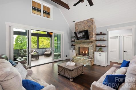 231 Tower Circle Hendersonville NC 28739