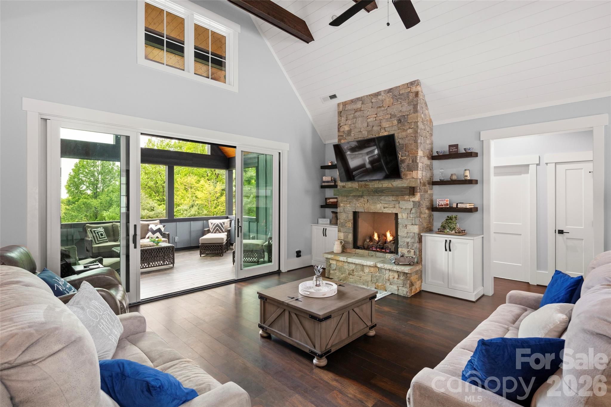 231 Tower Circle Hendersonville NC 28739
