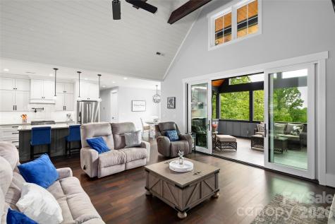 231 Tower Circle Hendersonville NC 28739