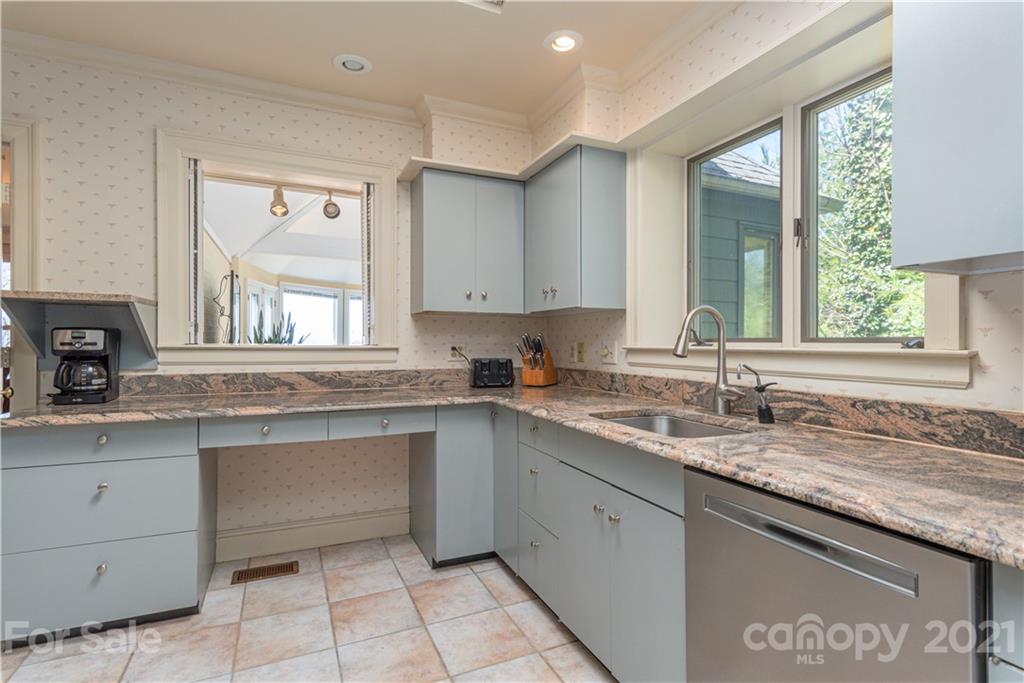 80 Westhaven Drive Asheville NC 28804