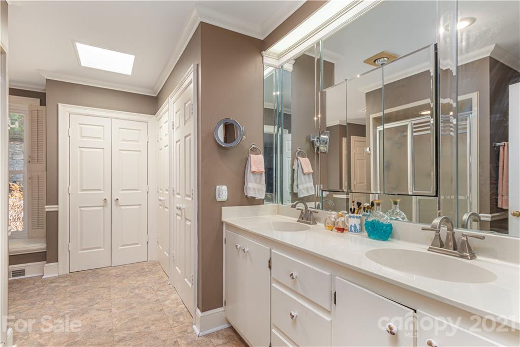 80 Westhaven Drive Asheville NC 28804