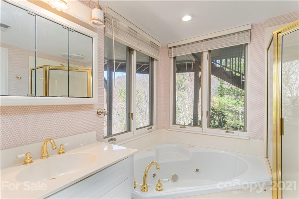 80 Westhaven Drive Asheville NC 28804