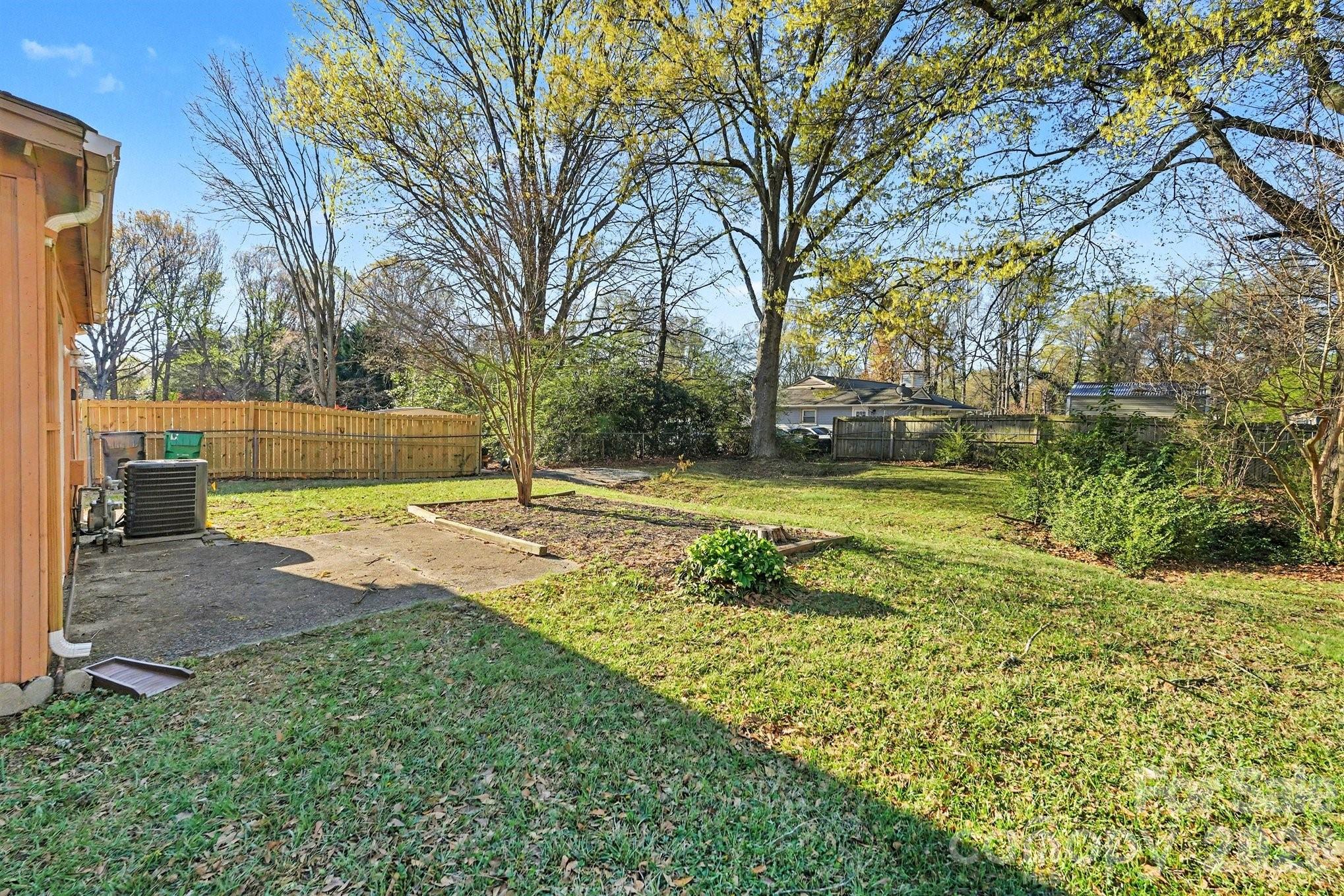 5212 Barrington Drive Charlotte NC 28215