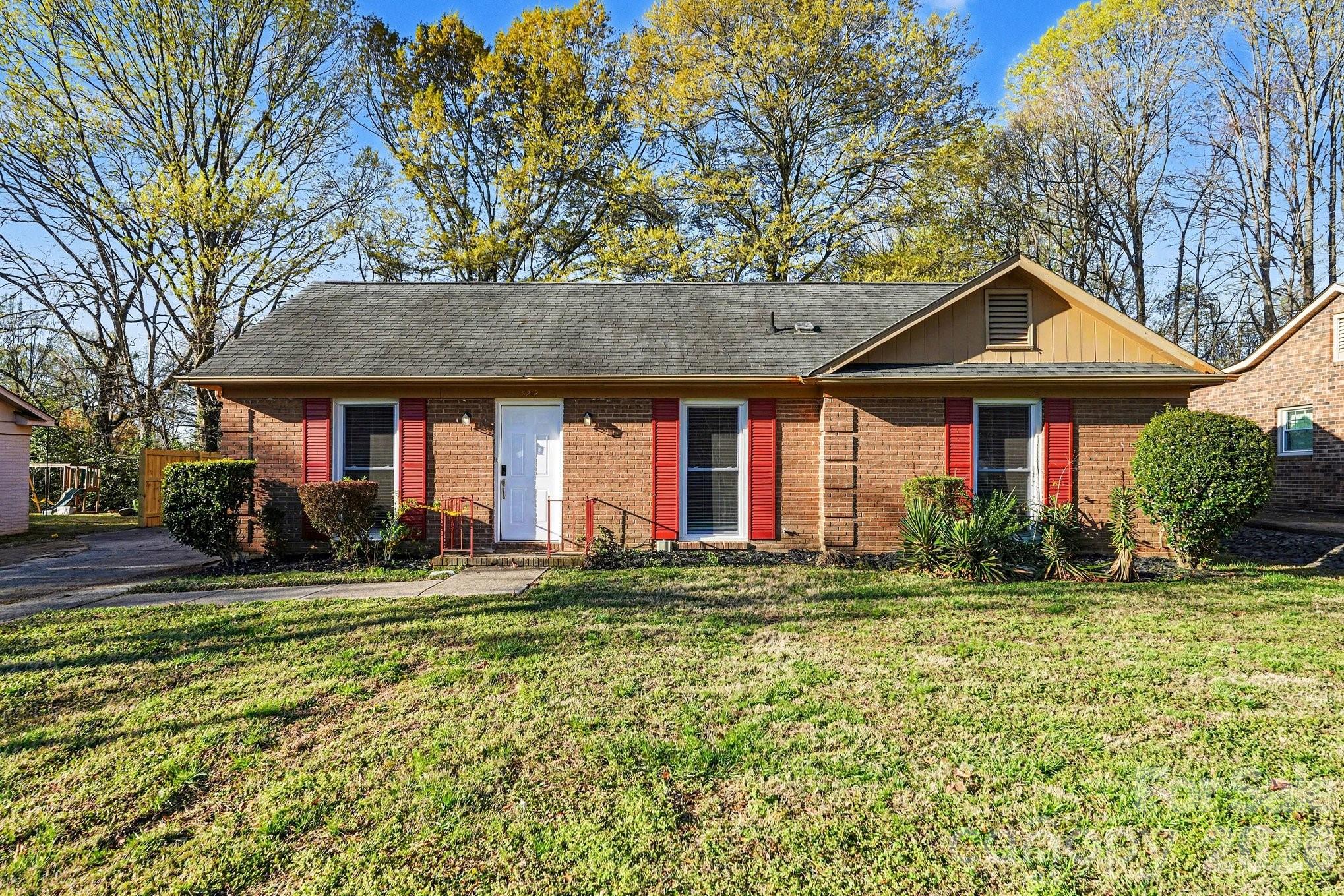 5212 Barrington Drive Charlotte NC 28215