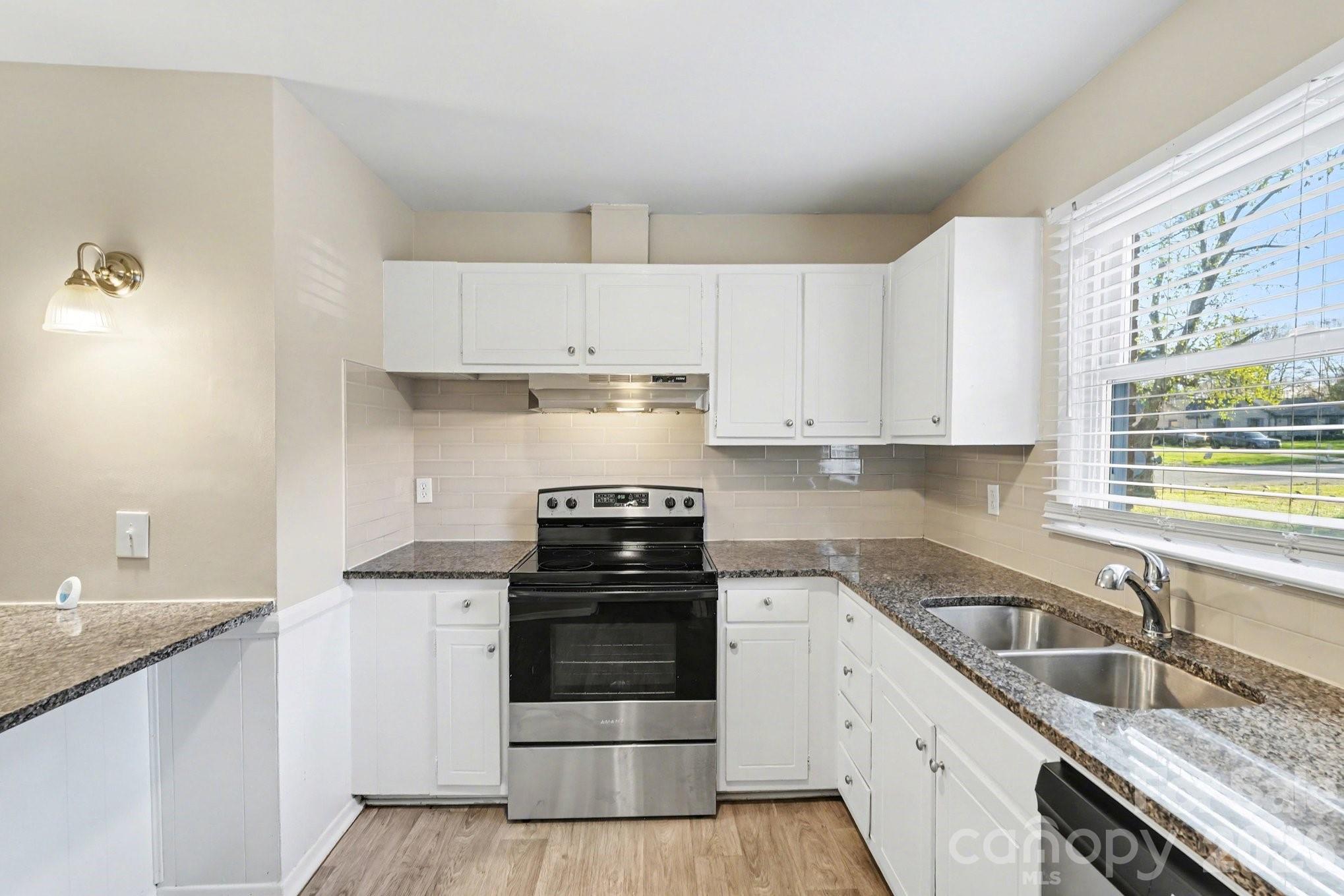 5212 Barrington Drive Charlotte NC 28215