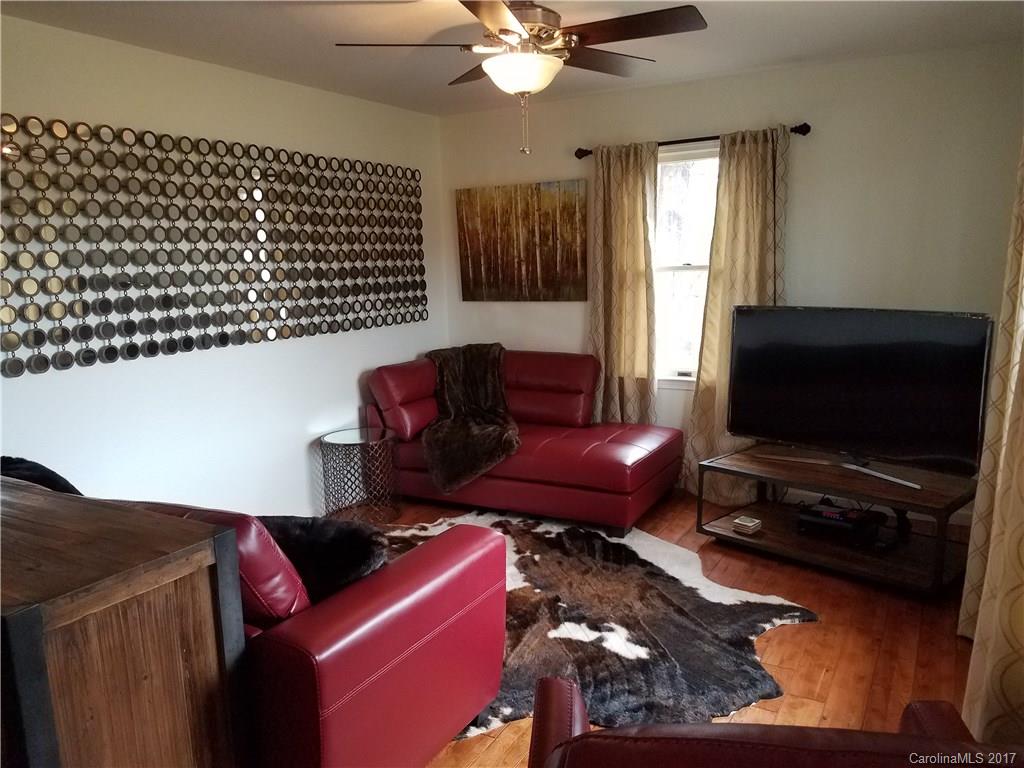 112 Charlie Brown Road Burnsville NC 28714