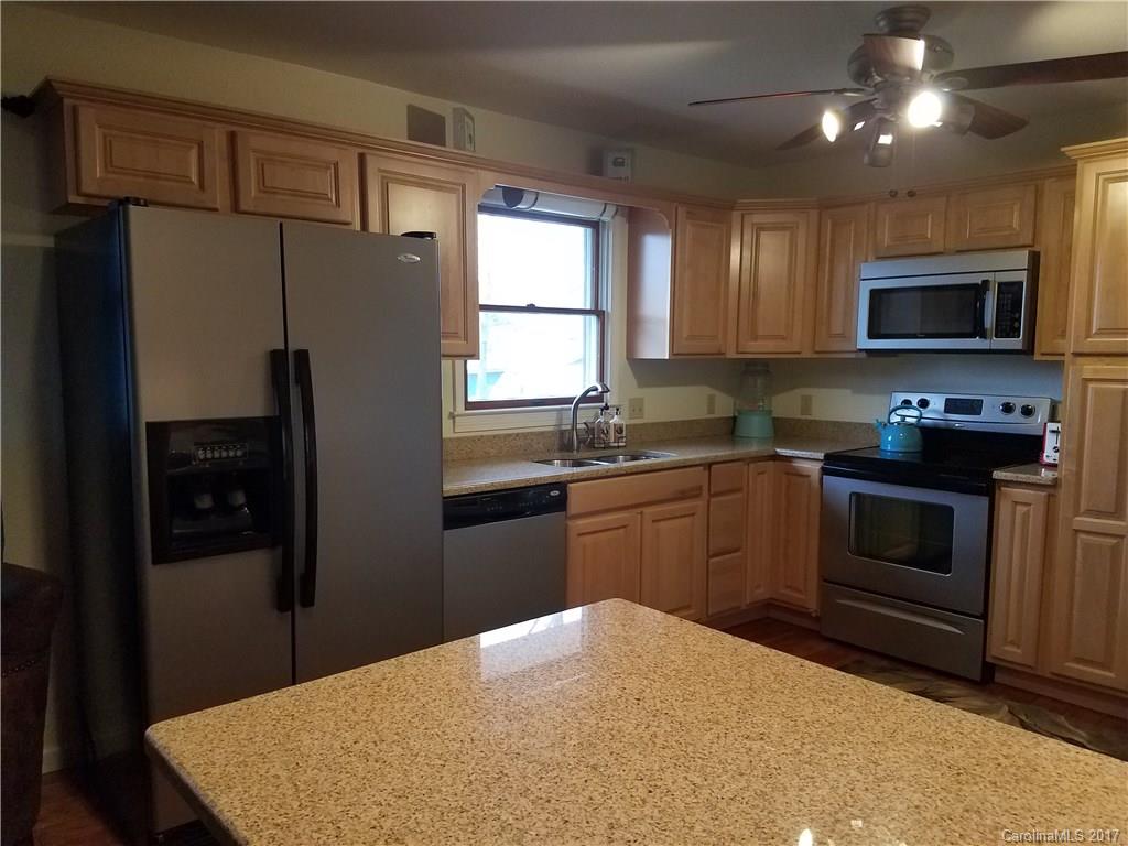 112 Charlie Brown Road Burnsville NC 28714