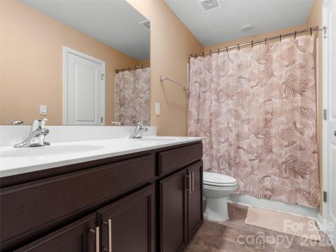 141 Wheatfield Road Fletcher NC 28732
