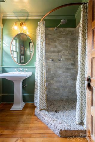 81 Edgemont Road Asheville NC 28801