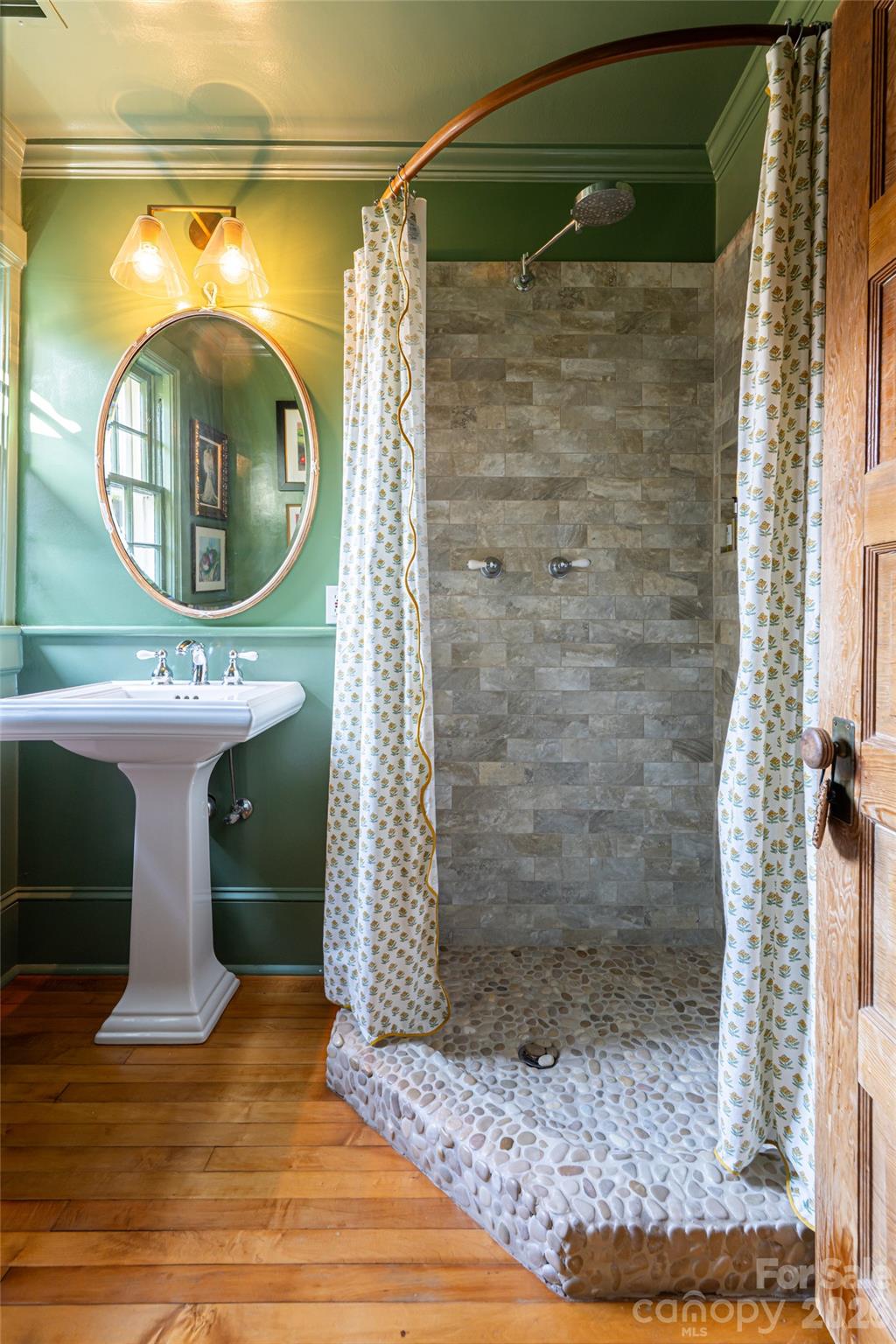 81 Edgemont Road Asheville NC 28801