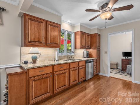 81 Old Gap Creek Road Fairview NC 28730