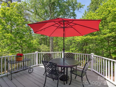 81 Old Gap Creek Road Fairview NC 28730