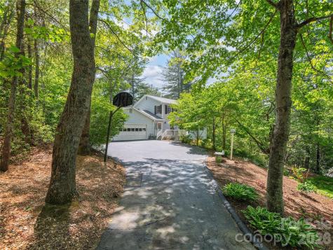 81 Old Gap Creek Road Fairview NC 28730