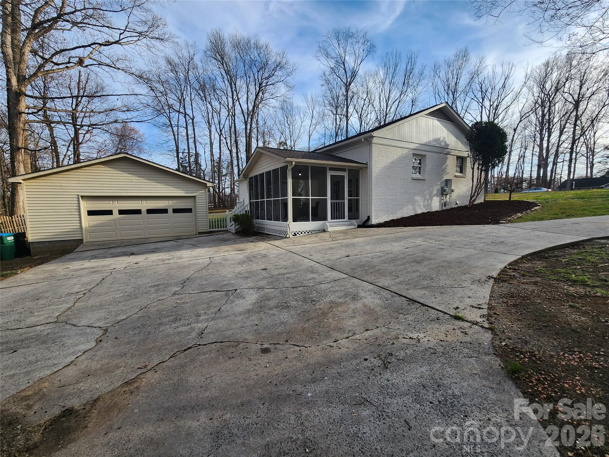 2411 Kimway Drive Matthews NC 28105