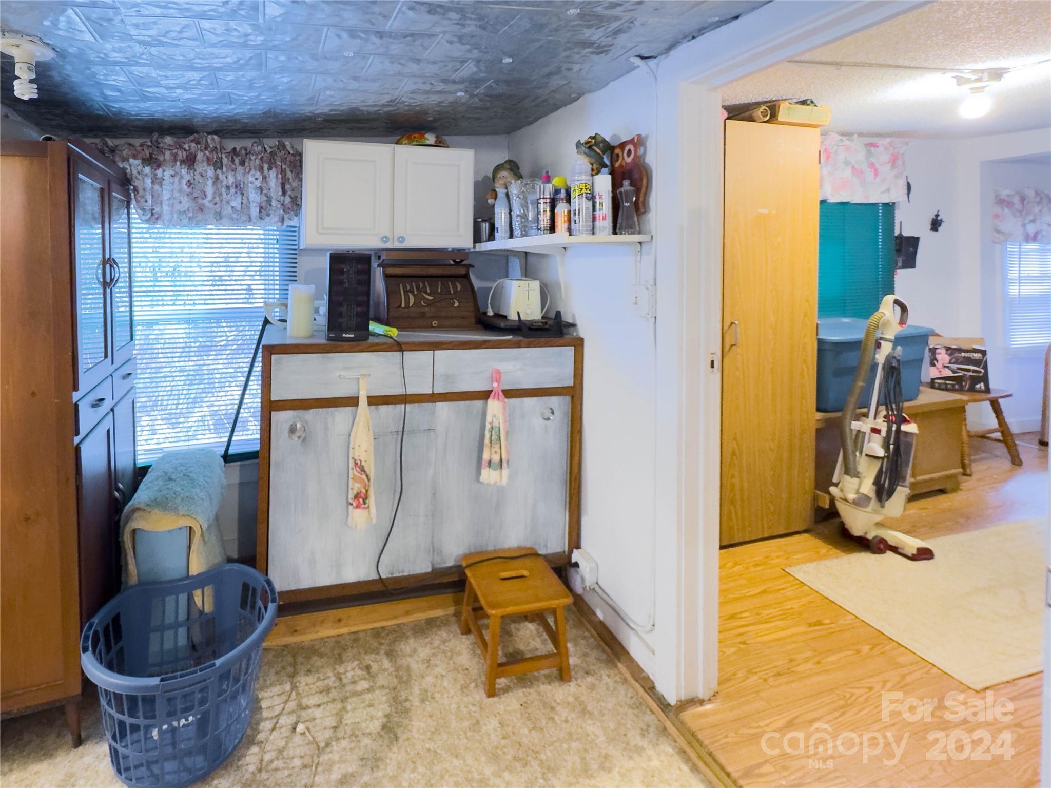 3059 Nc 261 Highway Bakersville NC 28705