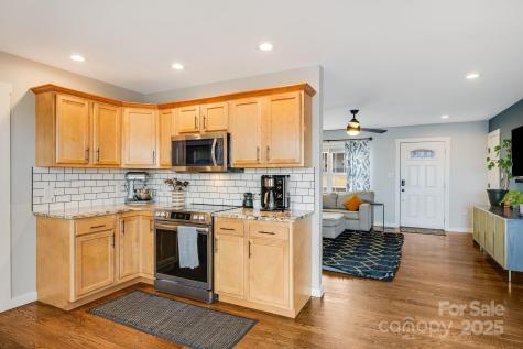 85 Ridgeview Road Alexander NC 28701