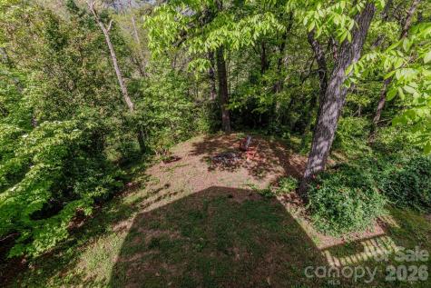97 Covered Bridge Road Stecoah NC 98771