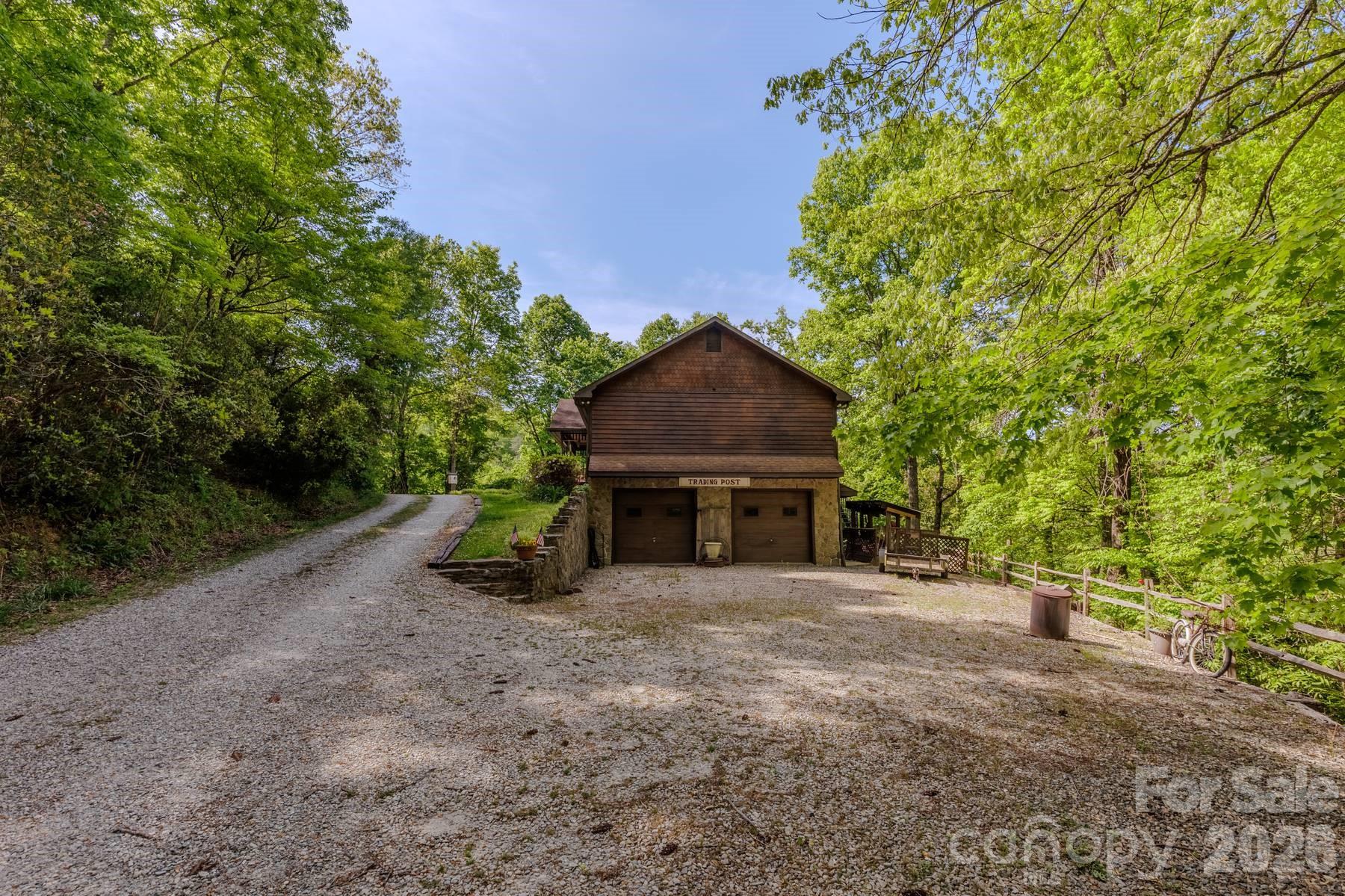 97 Covered Bridge Road Stecoah NC 98771