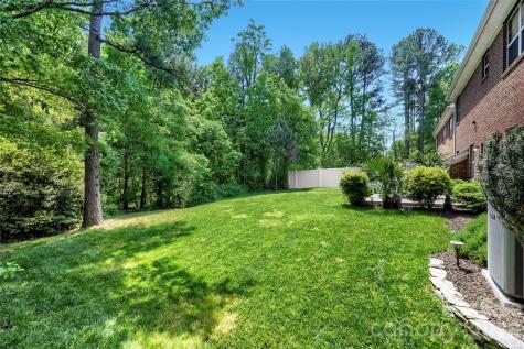 2834 Bivins Street Davidson NC 28036