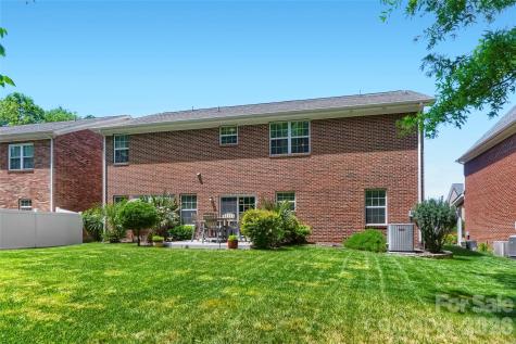 2834 Bivins Street Davidson NC 28036