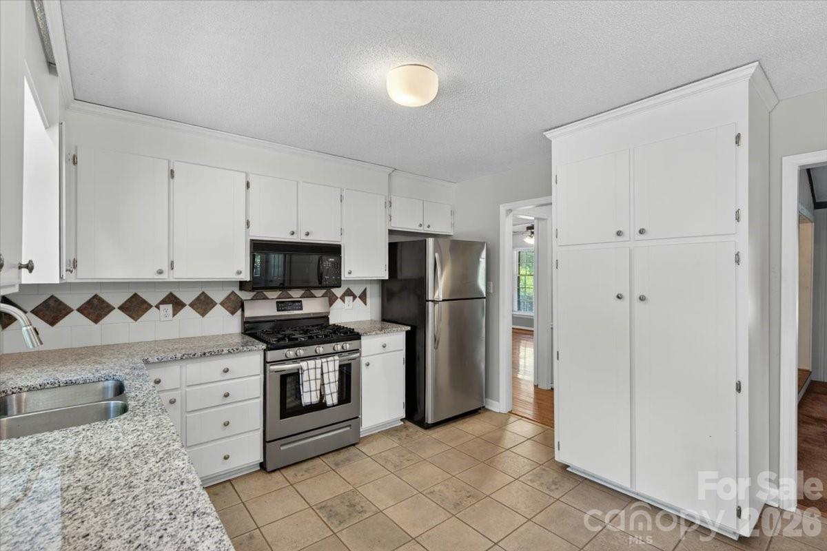7615 Alexander Road Charlotte NC 28270