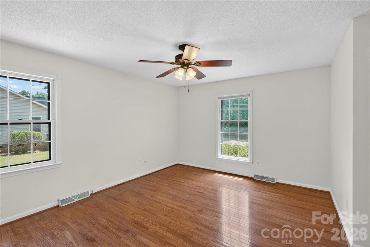 7615 Alexander Road Charlotte NC 28270