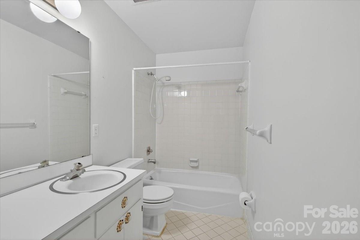 7615 Alexander Road Charlotte NC 28270