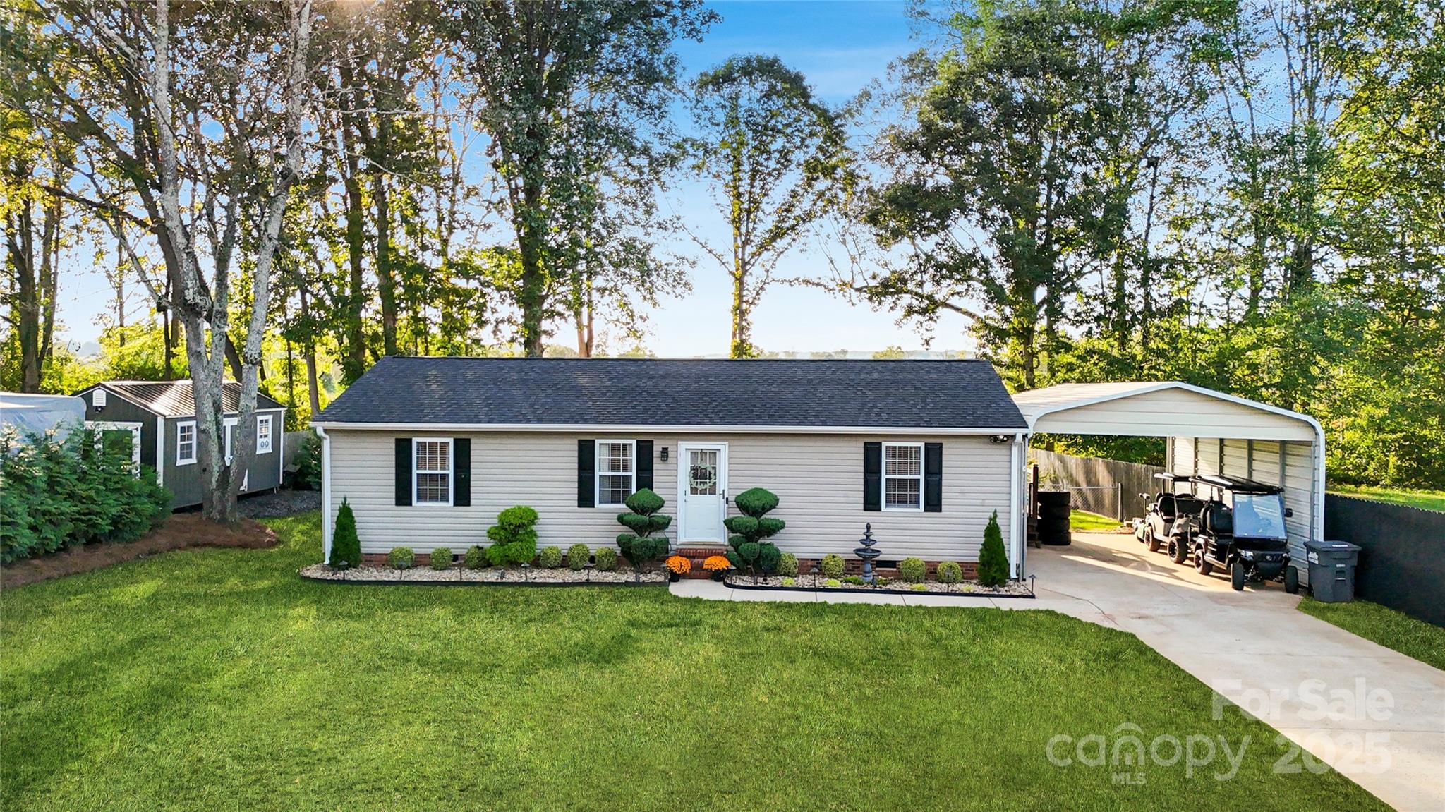 204 Harriet Lane Statesville NC 28625