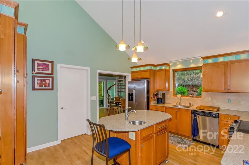 89 Sugar Maple Drive Mills River NC 28759