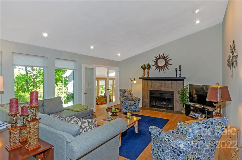 89 Sugar Maple Drive Mills River NC 28759