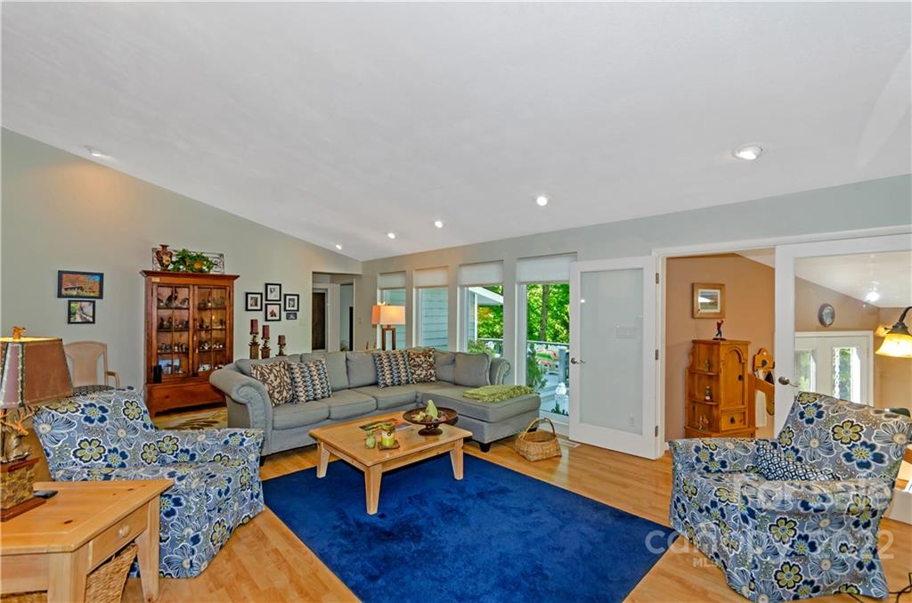 89 Sugar Maple Drive Mills River NC 28759
