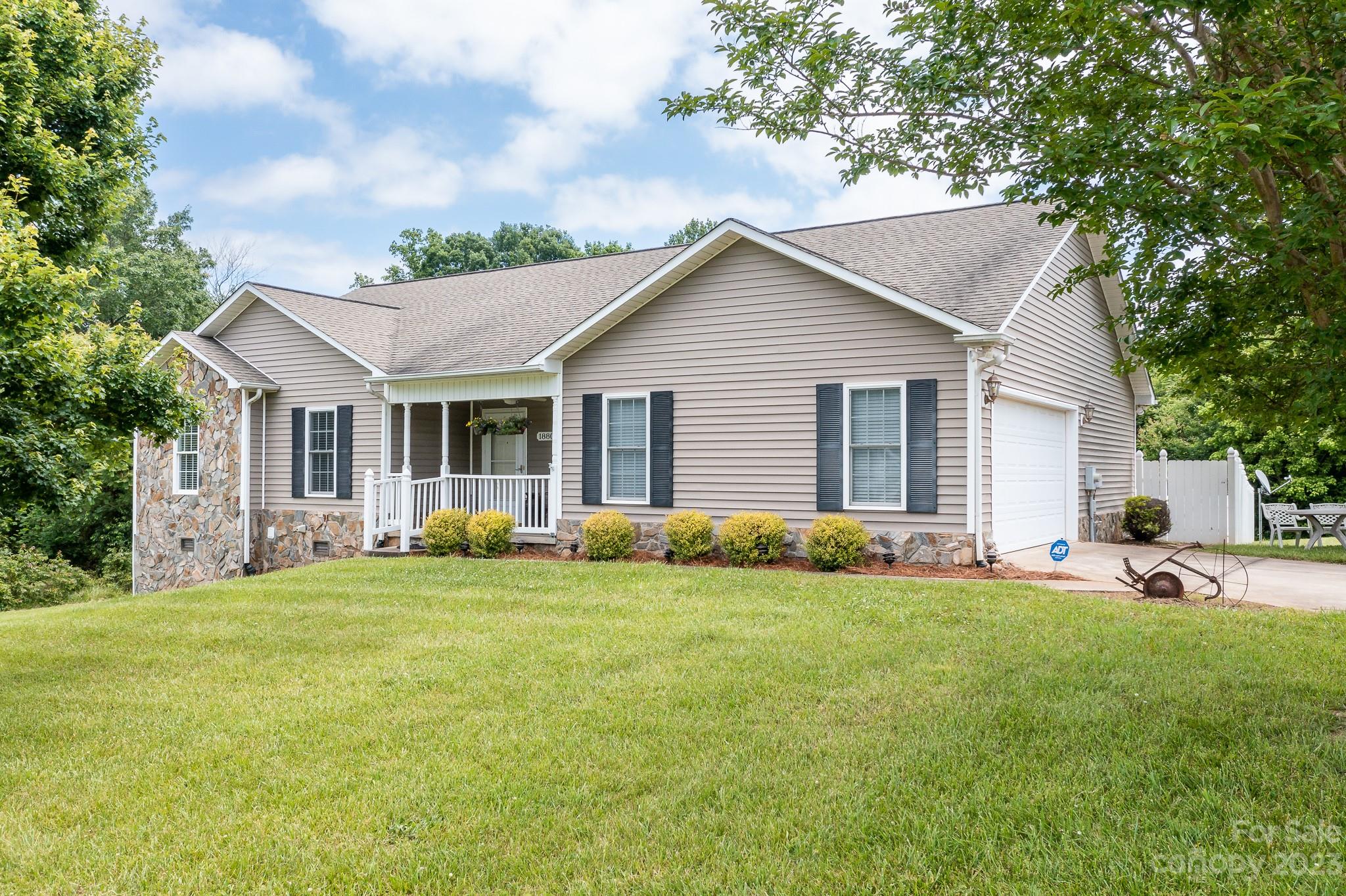1880 Jetton Drive Vale NC 28168