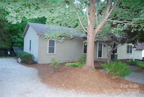 305 Catawba Street Morganton NC 28655