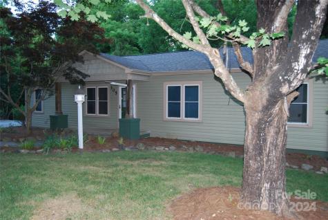 305 Catawba Street Morganton NC 28655