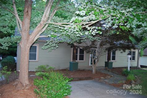 305 Catawba Street Morganton NC 28655