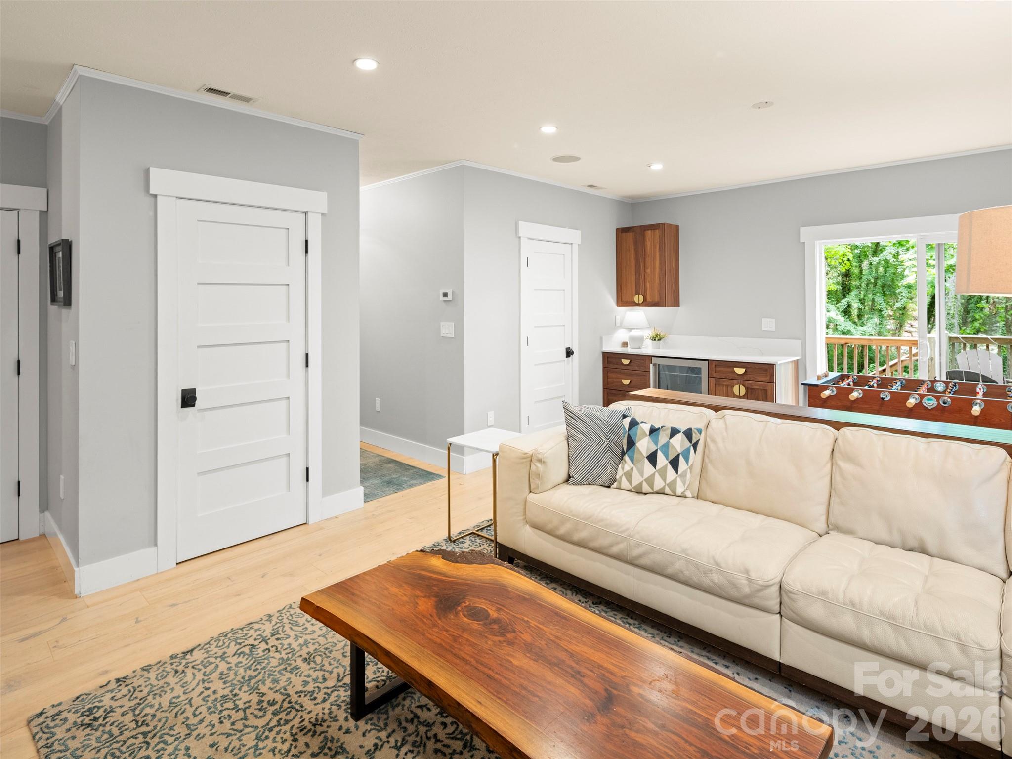 1130 New Castle Court Asheville NC 28803