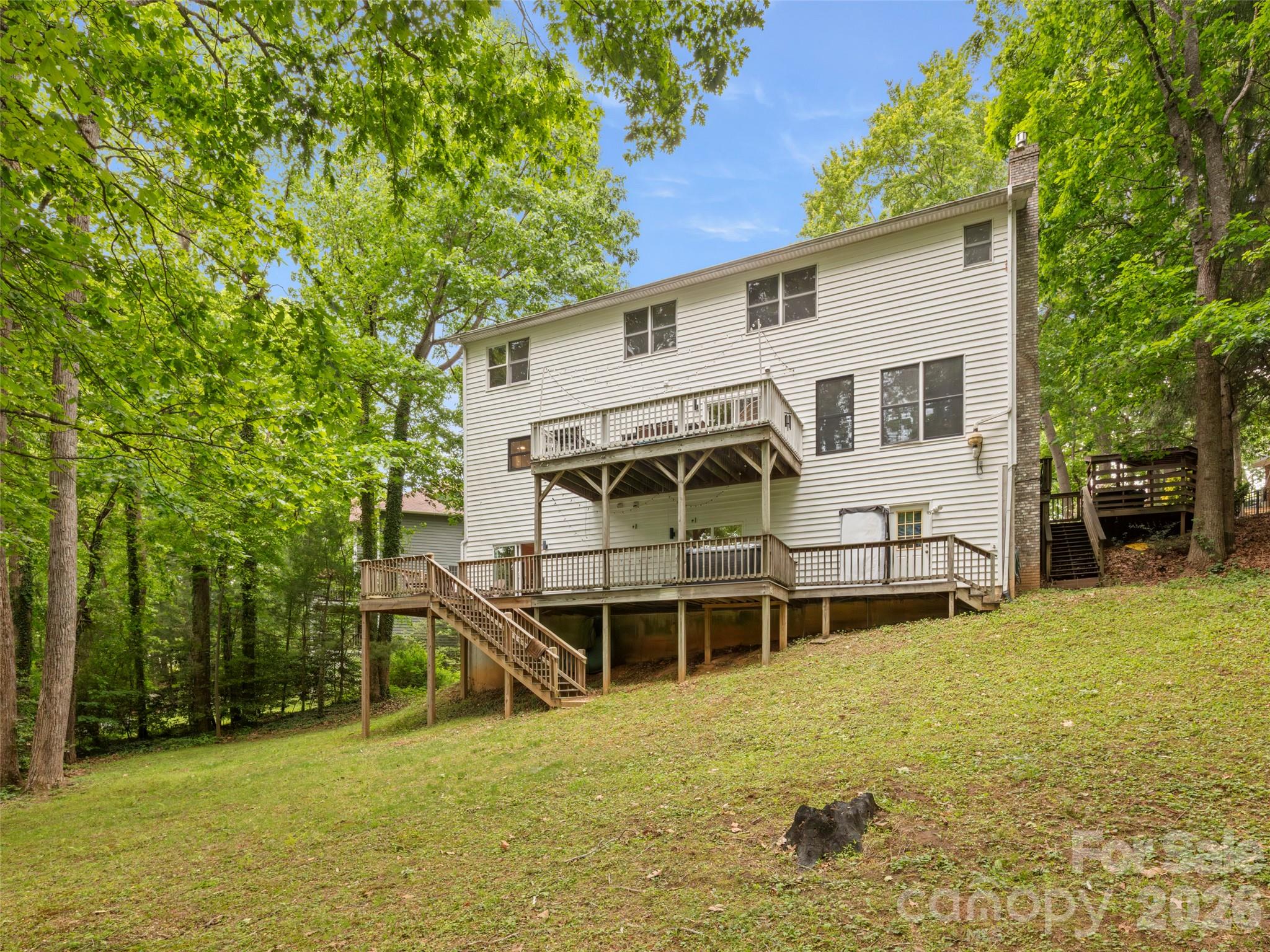 1130 New Castle Court Asheville NC 28803