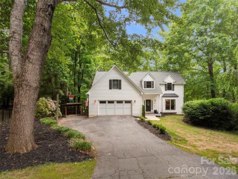 1130 New Castle Court Asheville NC 28803