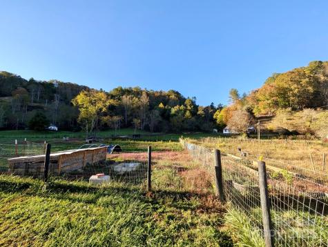 718 Bald Mountain Road Burnsville NC 28714