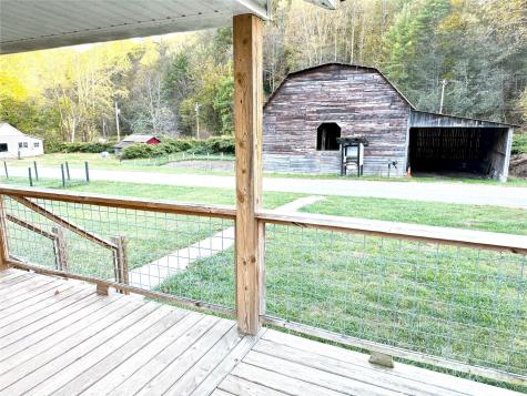 718 Bald Mountain Road Burnsville NC 28714