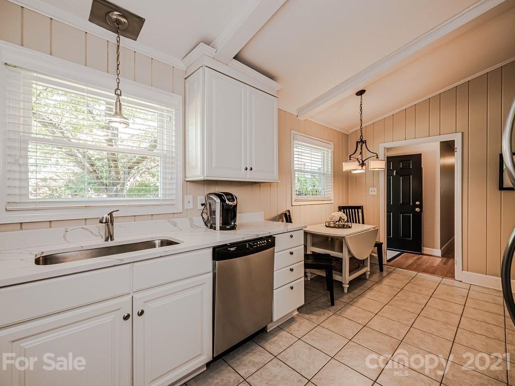 1826 Wensley Drive Charlotte NC 28210