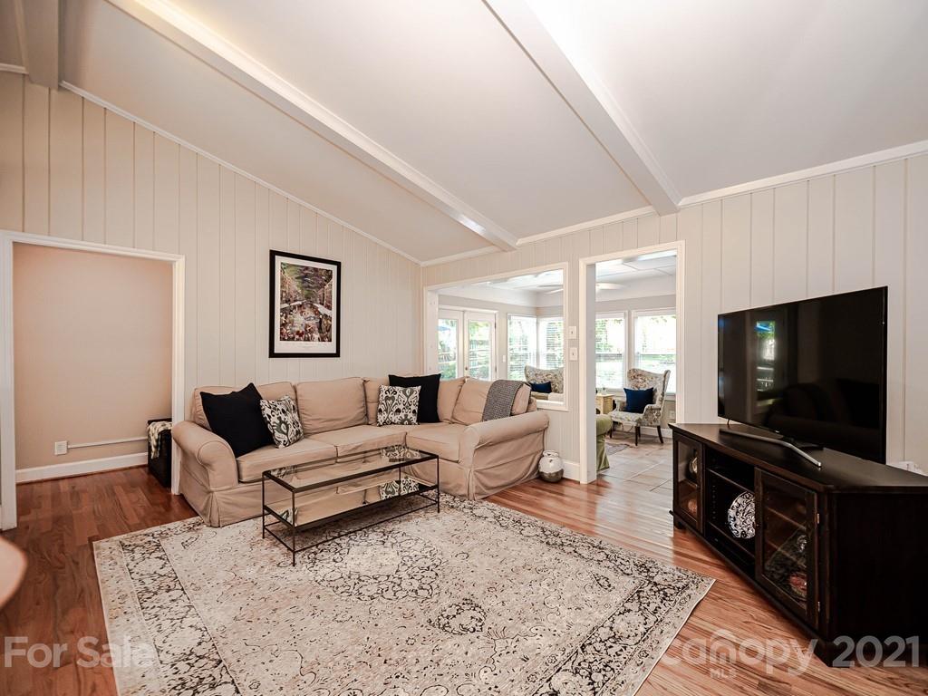 1826 Wensley Drive Charlotte NC 28210