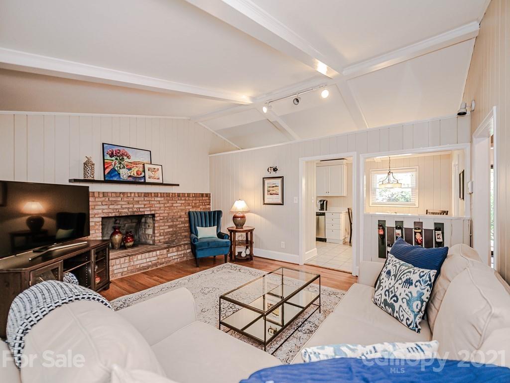 1826 Wensley Drive Charlotte NC 28210