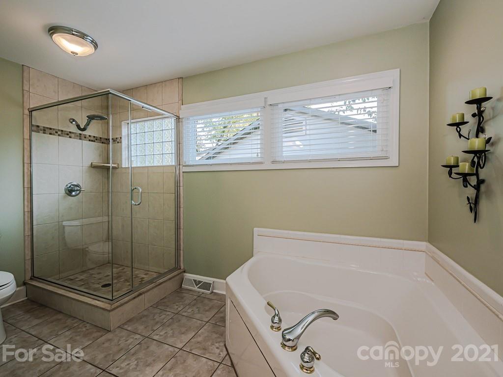 1826 Wensley Drive Charlotte NC 28210