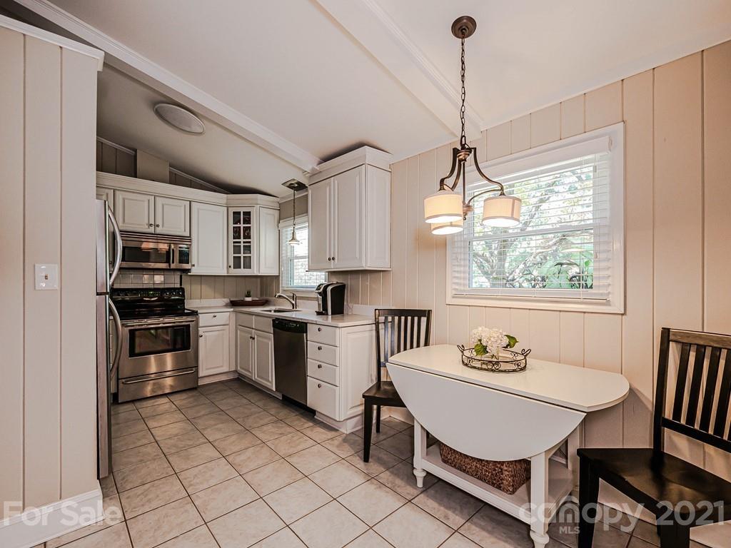 1826 Wensley Drive Charlotte NC 28210